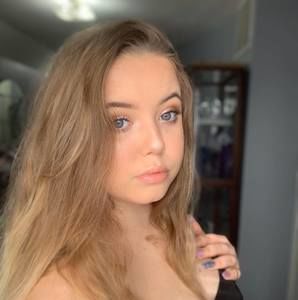 Meet your Posher, Izzy